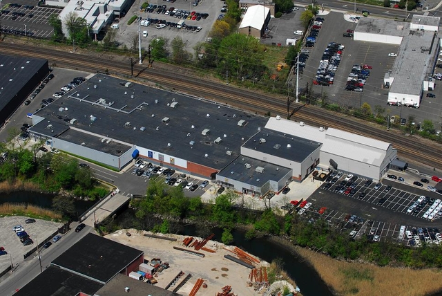 450 Scofield Ave. Service & Parts Center